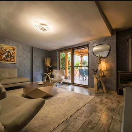 Villa Sun Castle โกตอร์ ภายนอก รูปภาพ
