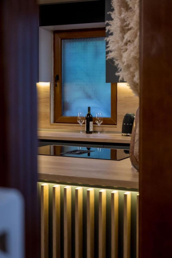 Villa Sun Castle โกตอร์ ภายนอก รูปภาพ