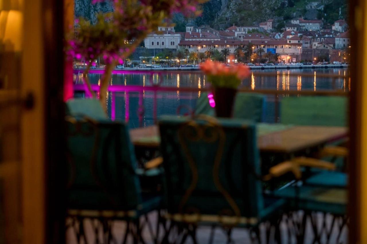 Villa Sun Castle โกตอร์ ภายนอก รูปภาพ