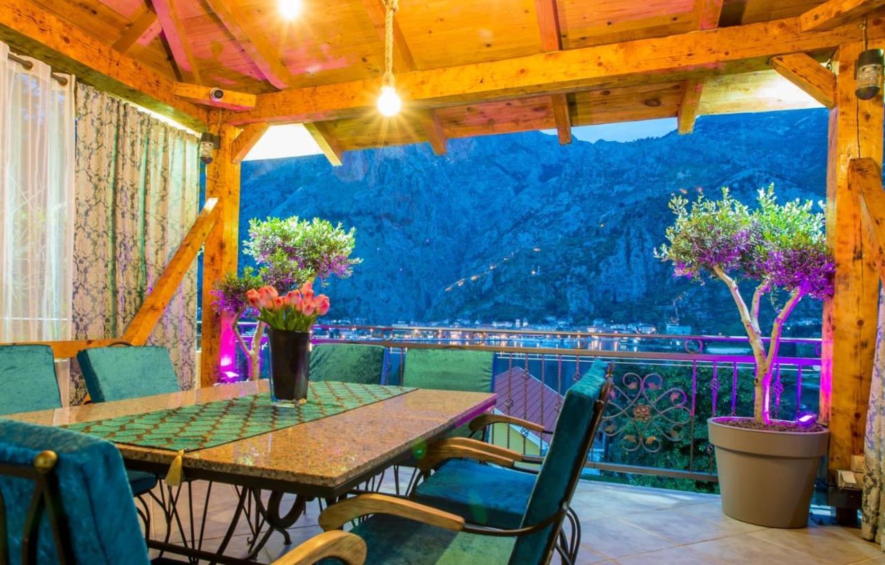 Villa Sun Castle โกตอร์ ภายนอก รูปภาพ